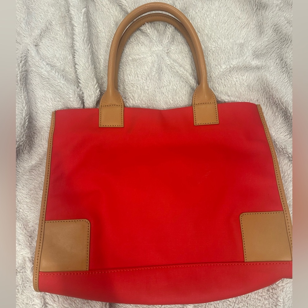 Tory Burch Women’s Red and brown Tote bag - Picture 3 of 10